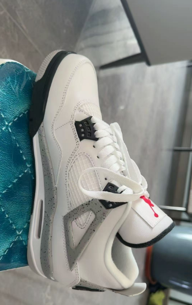 Special offer Batch Air Jordan 4 Retro White Cement 840606-192 review Shamar White