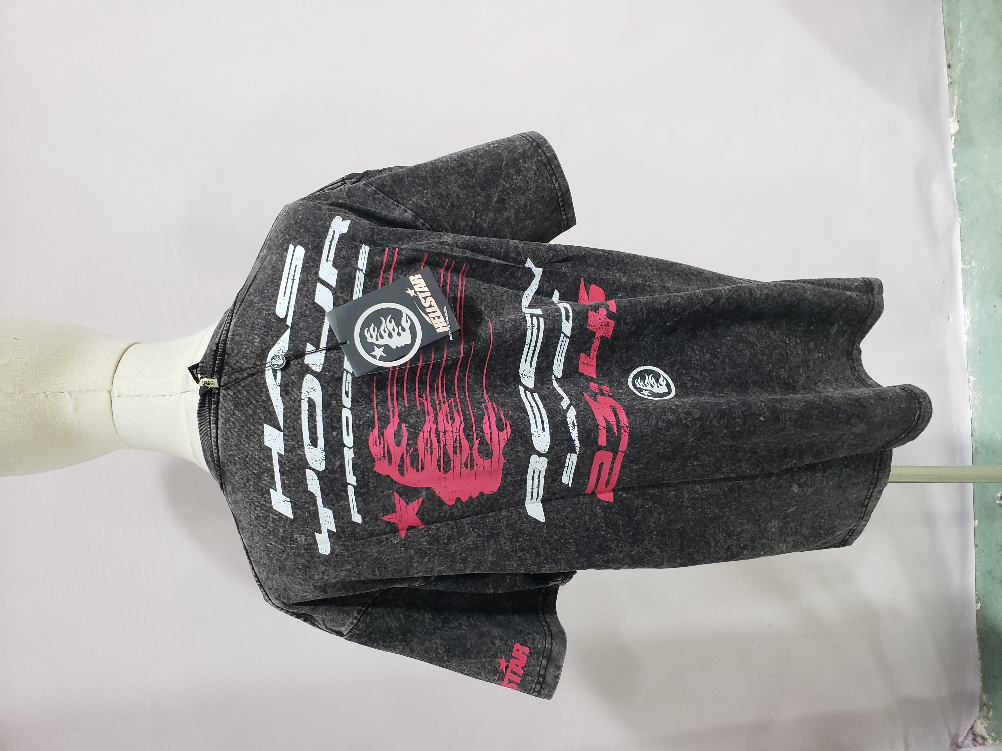 Hellstar-612-0302 review averi johnson 02