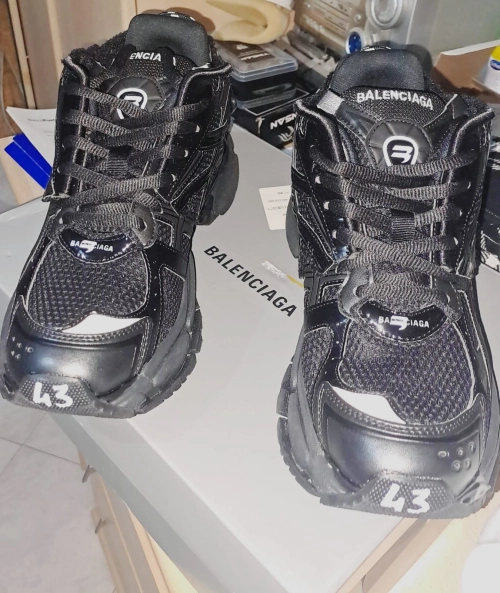 PK God Batch Balenciaga Runner Black review 