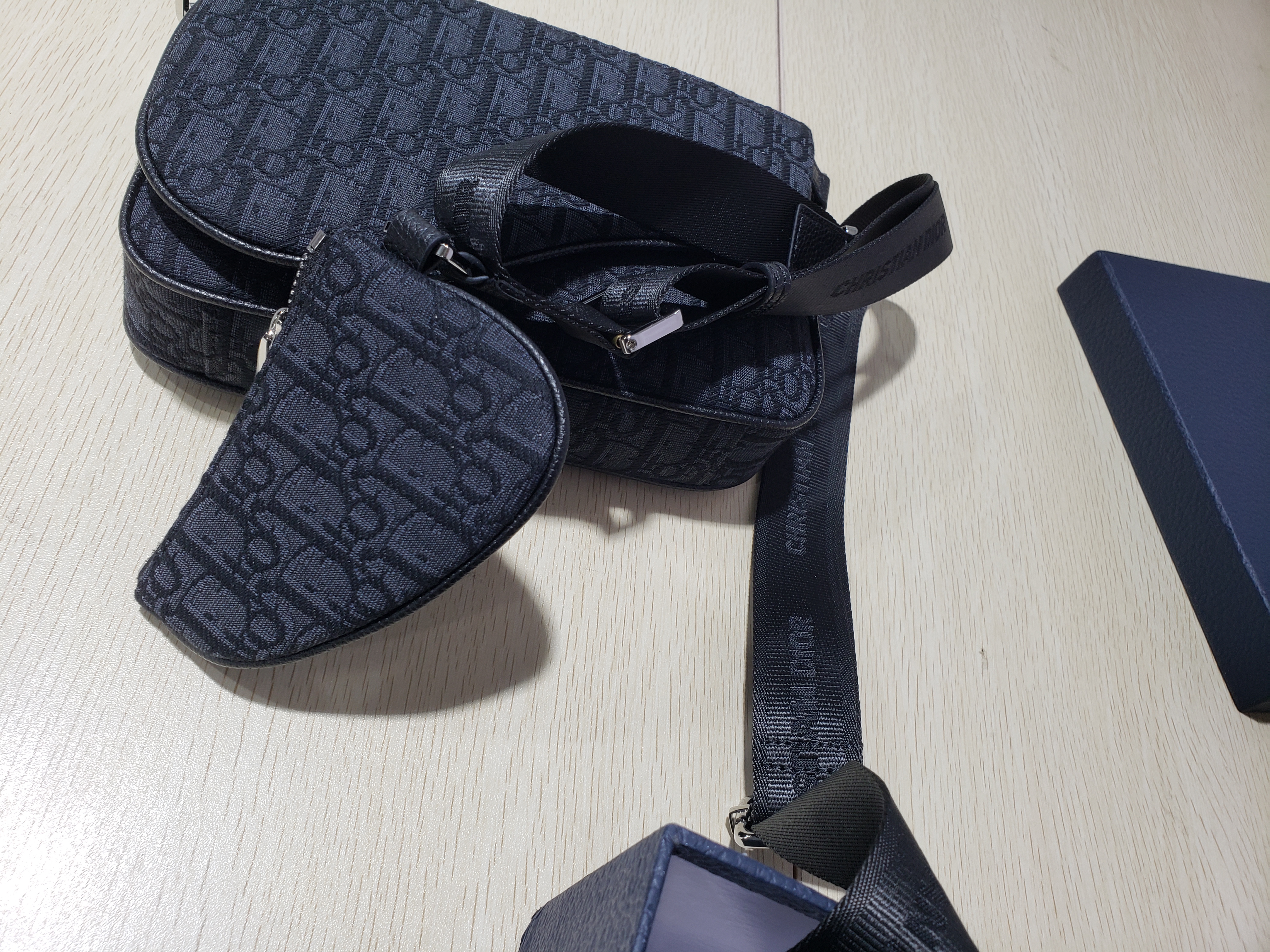 Black Dior Oblique Jacquard review Nautica Crawford 04