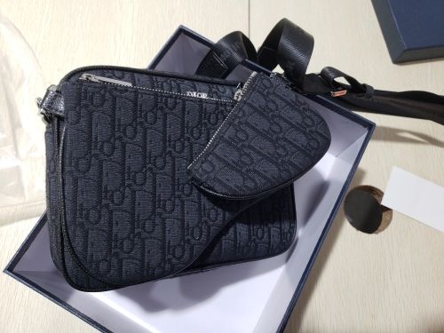 Black Dior Oblique Jacquard review 