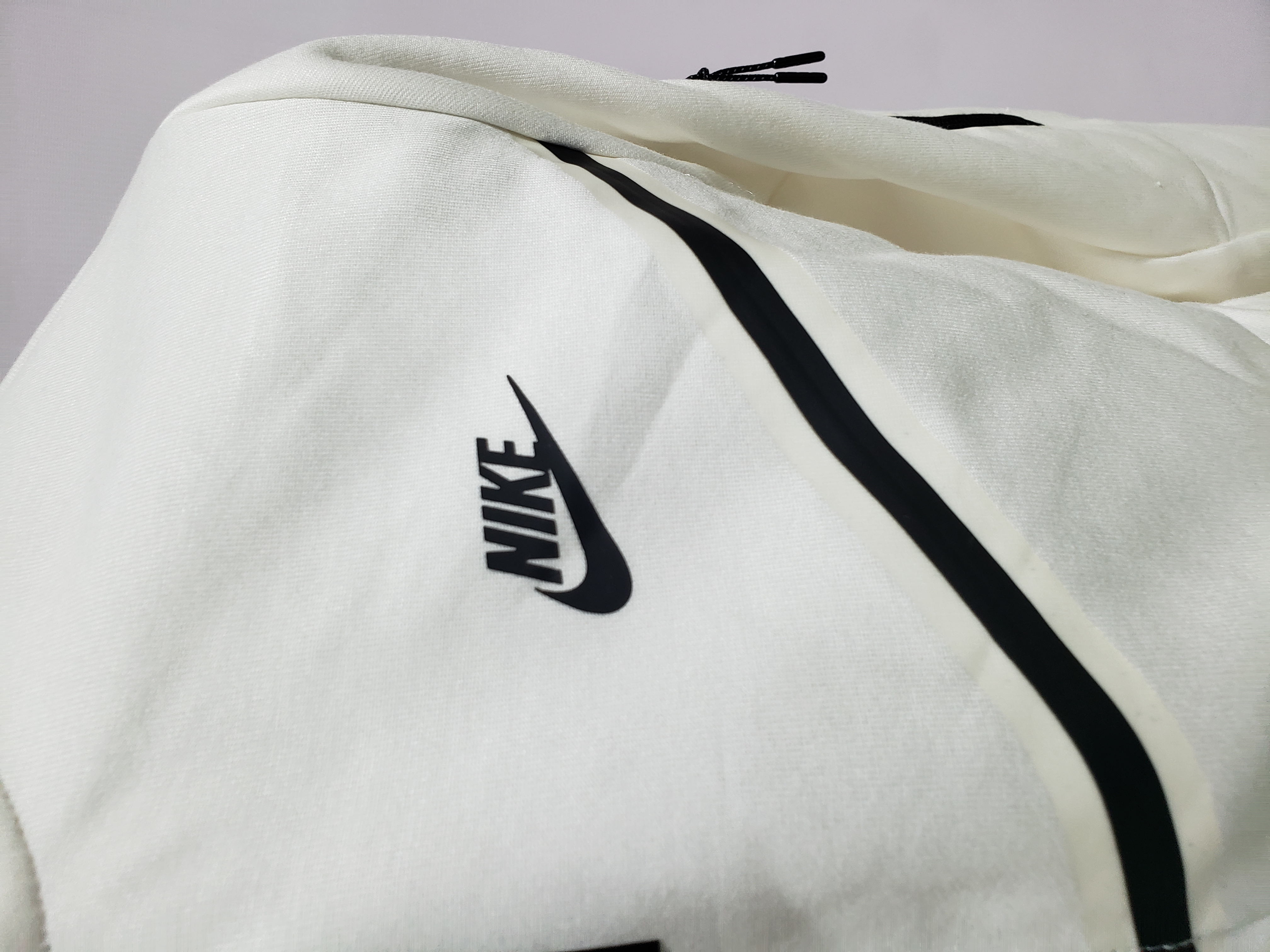 Nike Sportswear Tech Fleece Hoodie & Joggers Set White review Sebastian Florio 02
