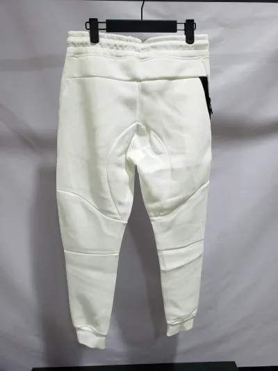 Nike Sportswear Tech Fleece Hoodie & Joggers Set White review Sebastian Florio 06