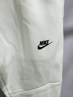 Nike Sportswear Tech Fleece Hoodie & Joggers Set White review Sebastian Florio 06