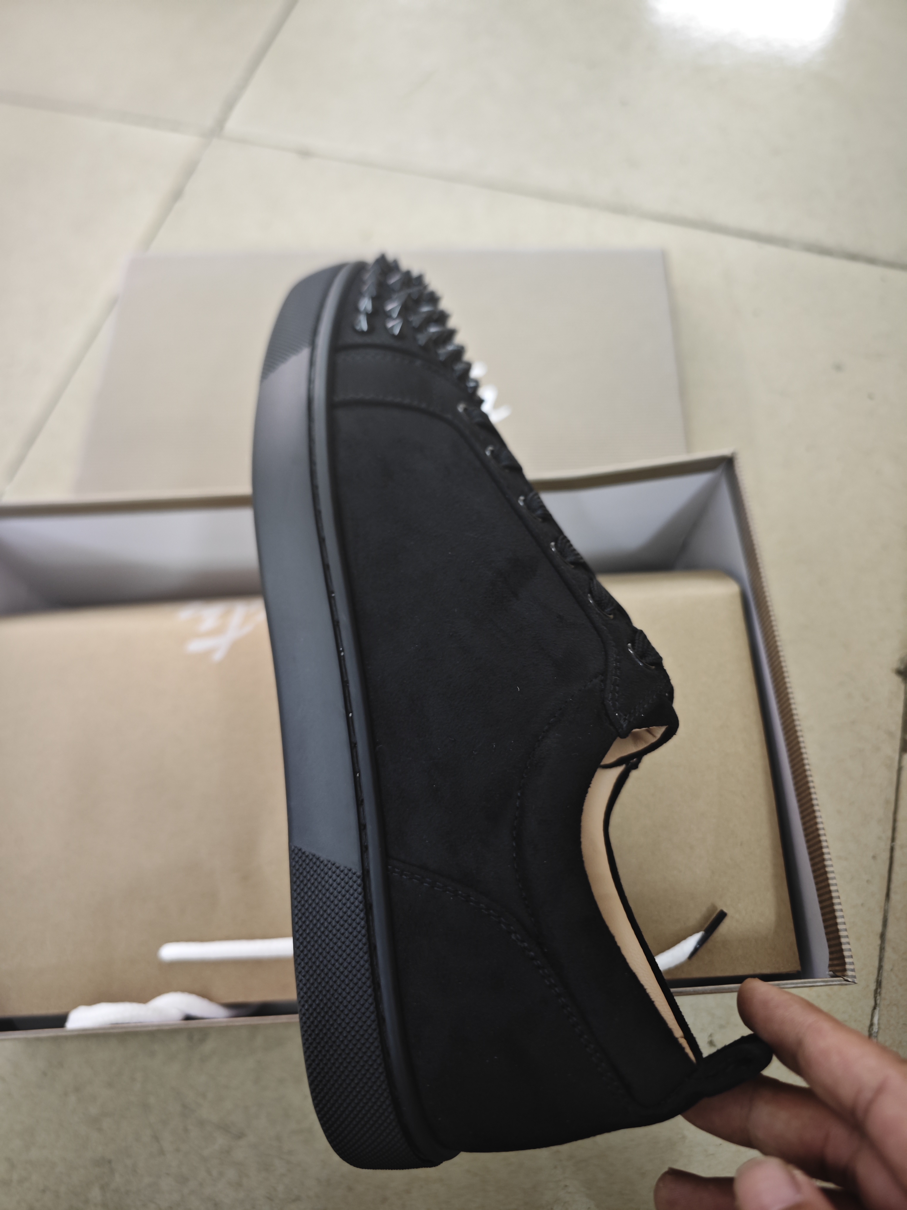 Christian Louboutin Louis Junior Spikes Men's Flat review D*** 01