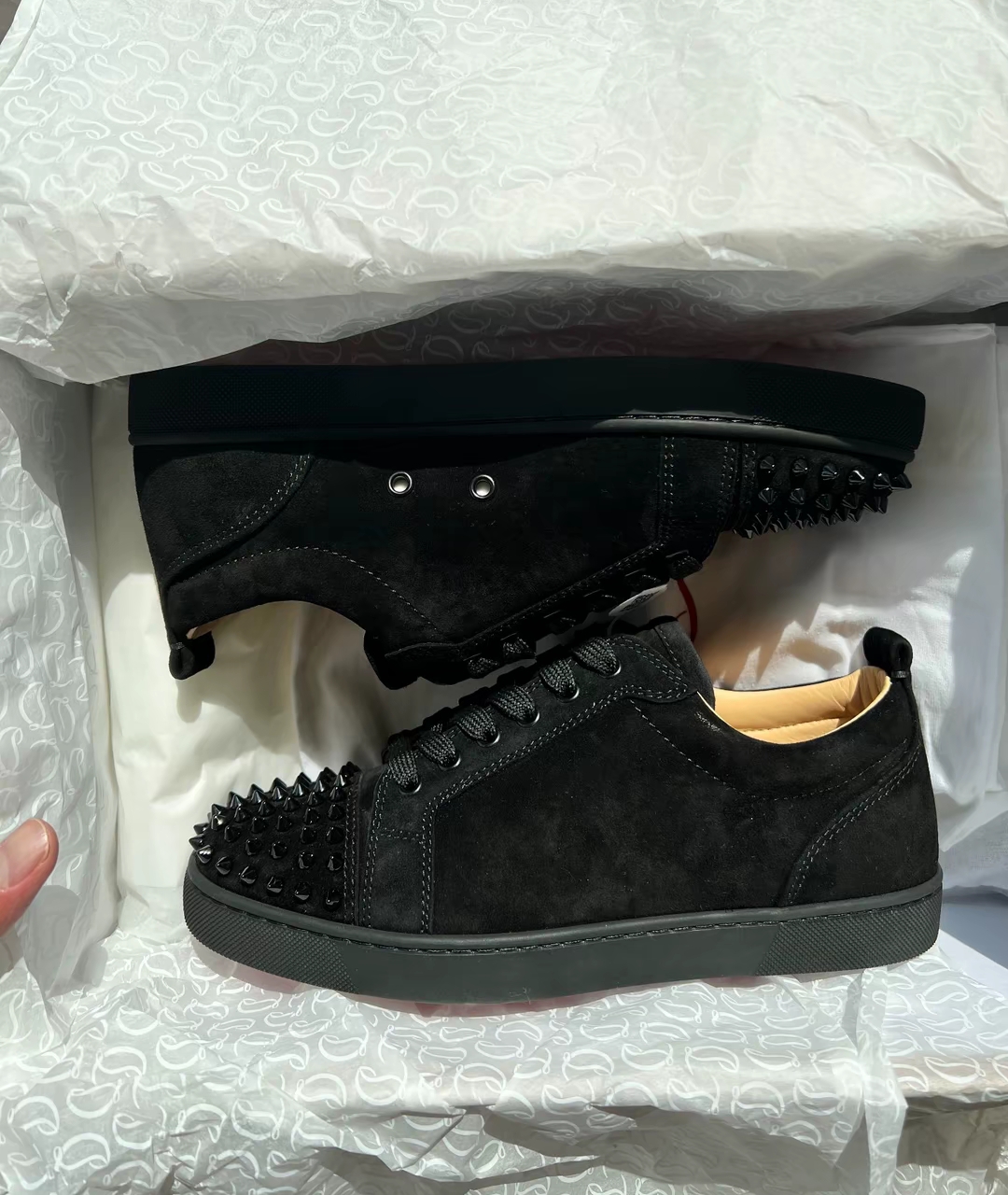 Christian Louboutin Louis Junior Spikes Men's Flat review J*** 00