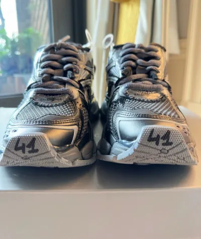 PK God Batch Balenciaga Runner All Black Gray 677402 W3RB2 1515 review D*** 02