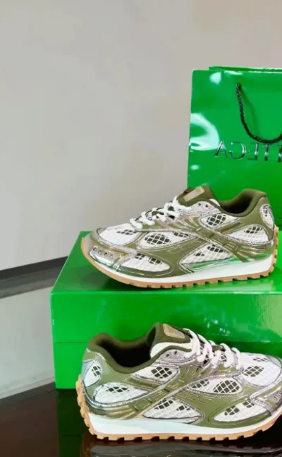 PK God Batch Bottega Veneta Orbit Sneaker Olive Green review Ekaterina Sotnikova