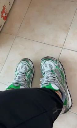 PK God Batch Bottega Veneta Orbit Sneaker Green review Ekaterina Sotnikova 02