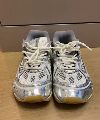 PK God Batch Bottega Veneta Orbit Sneaker Silver review Ujuangi Ujuangi 01