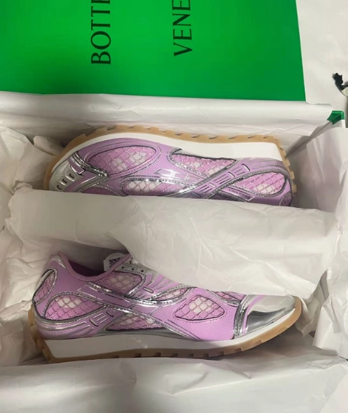 PK God Batch Bottega Veneta Orbit Sneaker pink review 