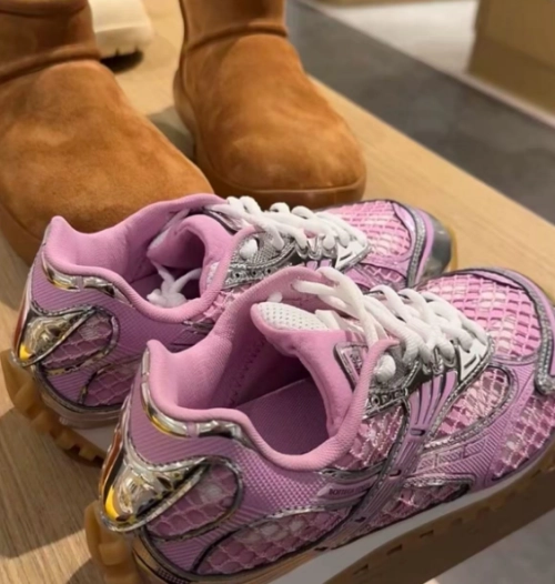 PK God Batch Bottega Veneta Orbit Sneaker pink review 