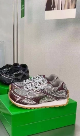 PK God Batch Bottega Veneta Orbit Sneaker Wine Red review 