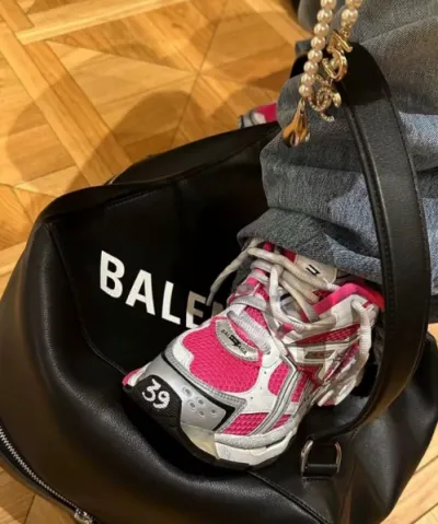 PK God Batch Balenciaga White Red Powder 677402 W3RBN 9155 review David Chichester