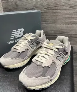 New Balance 2002R Protection Pack Rain Cloud  M2002RDA review devon johnson 01