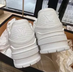 PK God Batch LOUIS VUITTON Trainer White 1A9G4Z review Jaylin Hodge 02