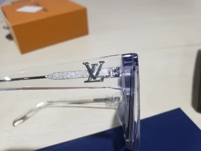 Louis Vuitton Square Acetate Sunglasses Clear review Naya Crutch 02
