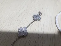 Vintage Alhambra bracelet, 5 motifs Diamond White gold review 4