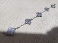 Vintage Alhambra bracelet, 5 motifs Diamond White gold review 2