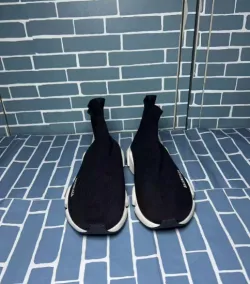 Balenciaga Speed Runner Oreo review Naya Crutch 02