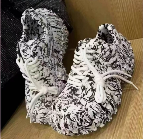 PK God Batch Balenciaga Defender Graffiti 685611 W2RAM 9010 review 