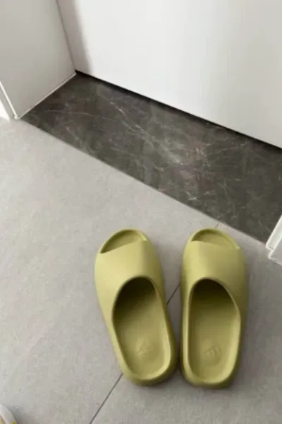 PK God Batch Adidas Yeezy Slide Resin FZ5904 review Christian Robinson