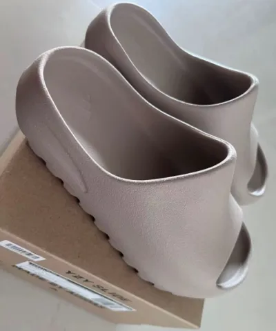 PK God Batch Adidas Yeezy Slide Bone FZ5897 review Dazari Yancy