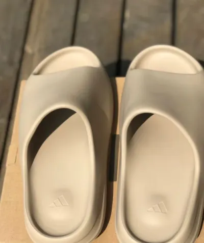 PK God Batch Adidas Yeezy Slide BONE  FW6345  review Gbalee Matthews