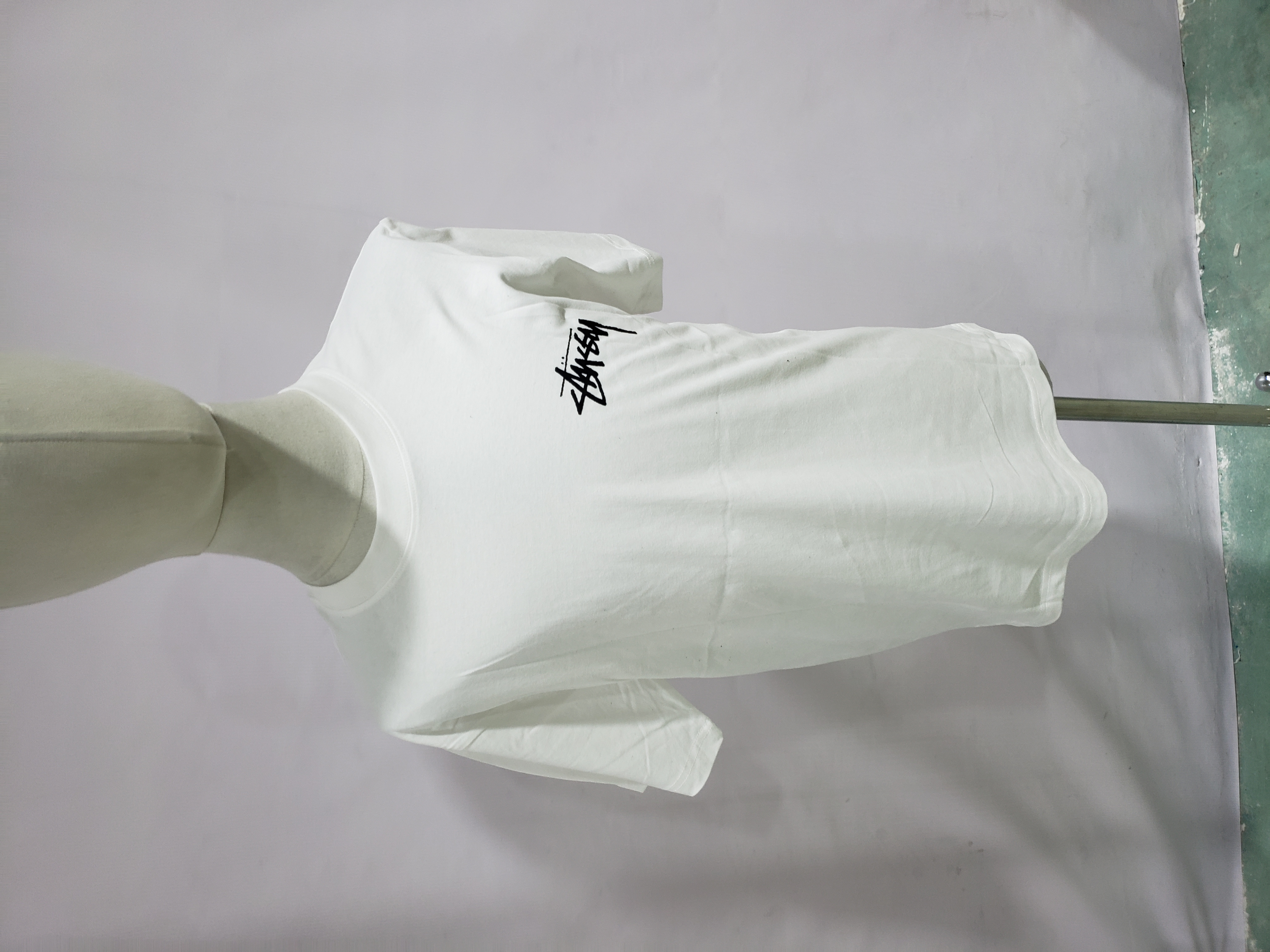 Stussy T-Shirt XB974 review Veton Morina 00