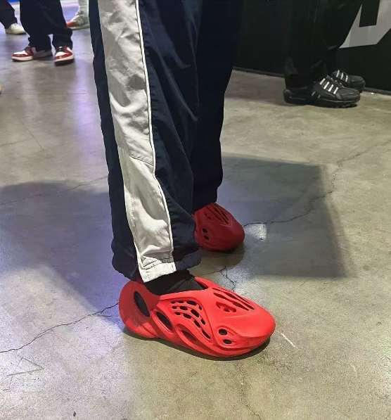 PK God batch adidas Yeezy Foam Runner Vermillion GW3355  review Brycen Aguilera