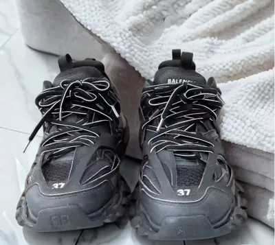 Balenciaga Track Black 555032 W1GB7 1000 (LED) review Mervin Colina