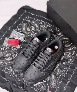 【Flash Sale】Air Jordan 1 Retro Low OG SP Travis Scott Black Phantom DM7866-001 review Gulanee Benson
