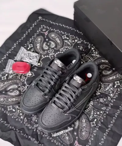 【Flash Sale】Air Jordan 1 Retro Low OG SP Travis Scott Black Phantom DM7866-001 review Gulanee Benson