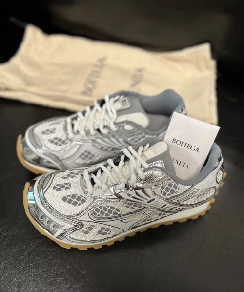 PK God Batch Bottega Veneta Orbit Sneaker Silver review 