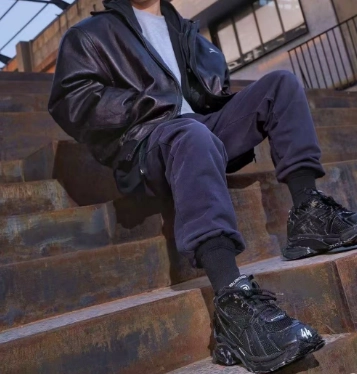 PK God Batch Balenciaga Runner Black review 