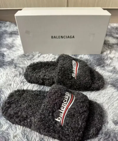 Balenciaga Furry Slides Black review ivan yermolenko