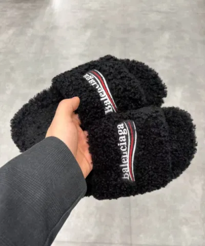 Balenciaga Furry Slides Black review kevin kovalenko