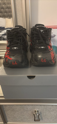 PK God Batch Balenciaga Runner Black And Red Characters 677402 W3RB1 0102 review 1