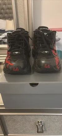 PK God Batch Balenciaga Runner Black And Red Characters 677402 W3RB1 0102 review 1