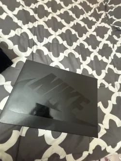 【Flash Sale】Air Jordan 1 Retro Low OG SP Travis Scott Black Phantom DM7866-001 review Bradley Martinez 01