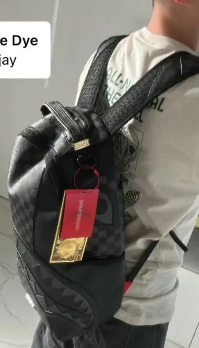 PKStockX Backpack review Victor 00