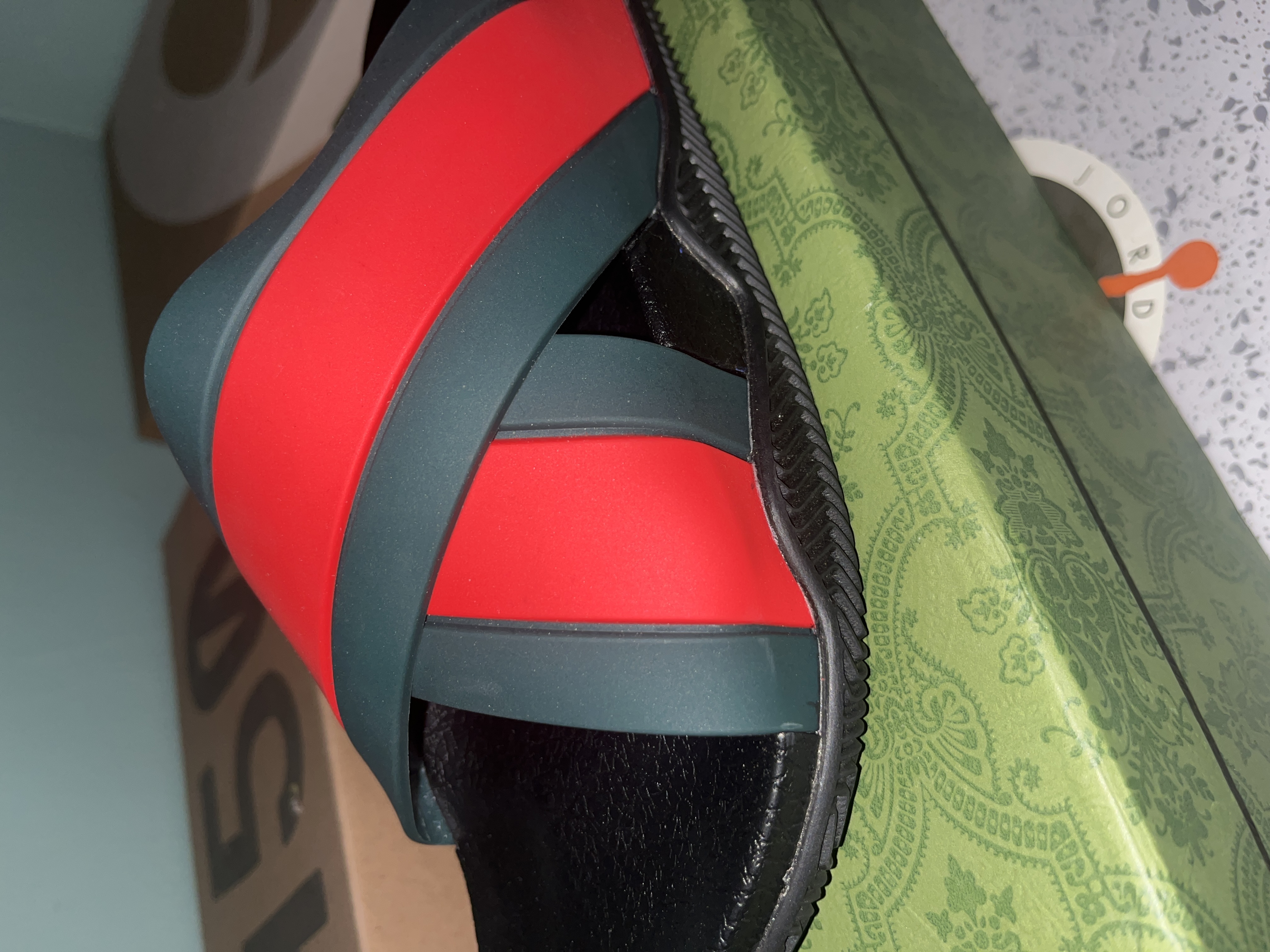Gucci Rubber Slide 'Green Red' review Deuce 00