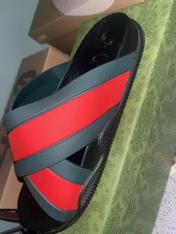 Gucci Rubber Slide 'Green Red' review Deuce 02