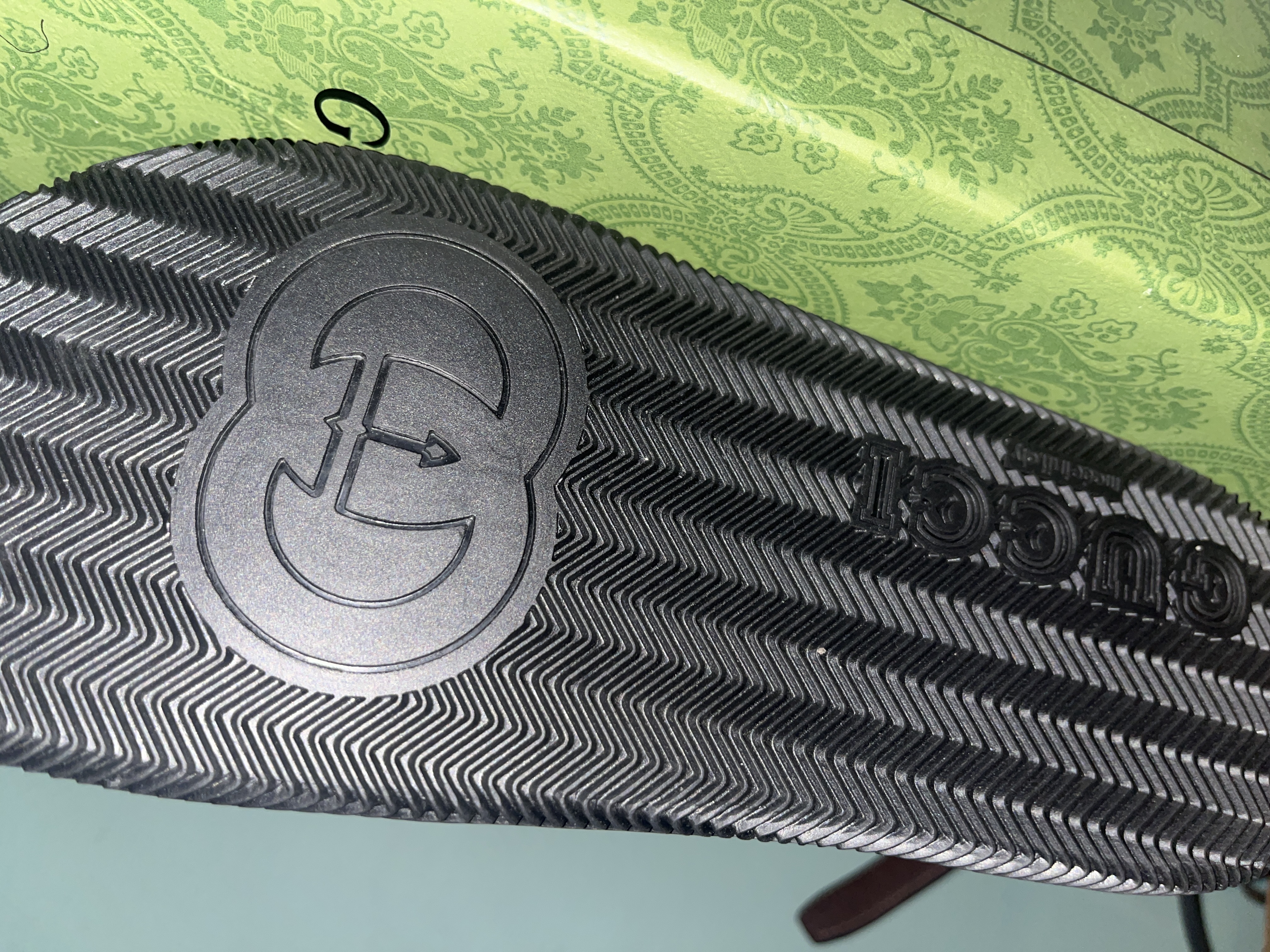 Gucci Rubber Slide 'Green Red' review Deuce 03