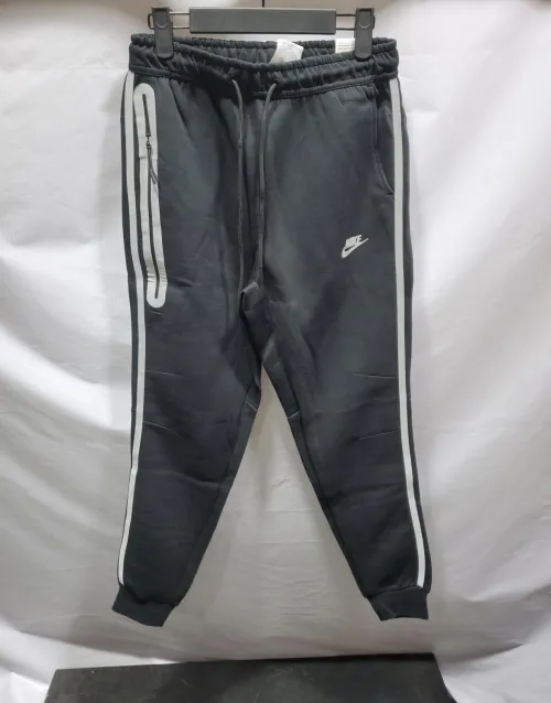 Nike Sportswear Tech Fleece Pant Black/Bemis Silver review 