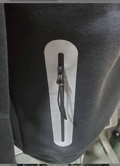 Nike Sportswear Tech Fleece Full Zip Windrunner Hoodie Black/Bemis Silver review Brayan 01
