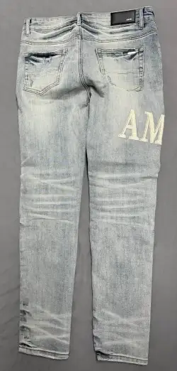 Amiri Jeans PK 8905 review Da 02