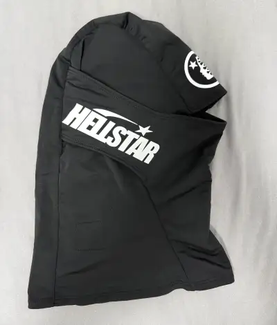 Hellstar Logo Balaclava Black review Da 01