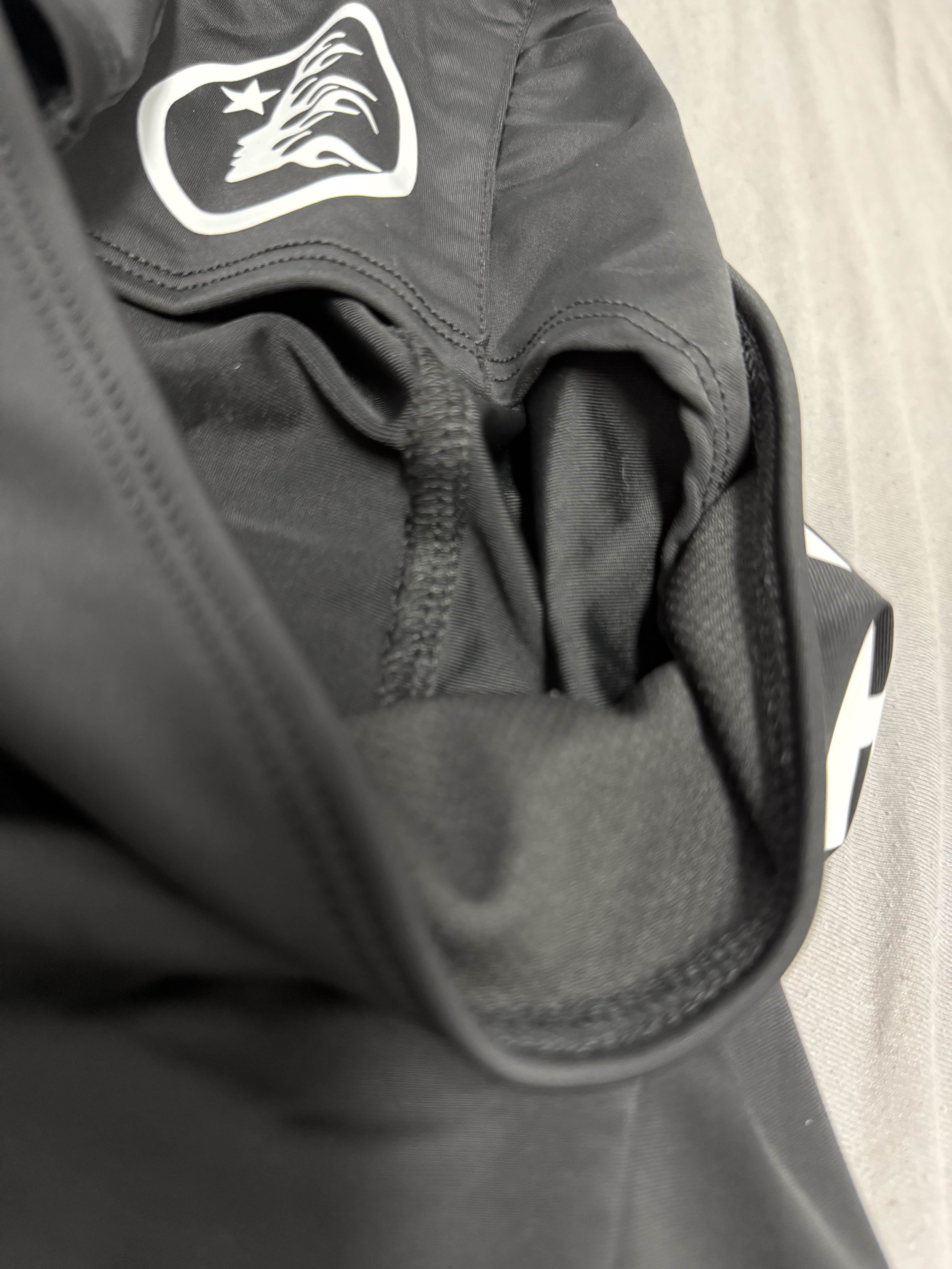 Hellstar Logo Balaclava Black review Da 04