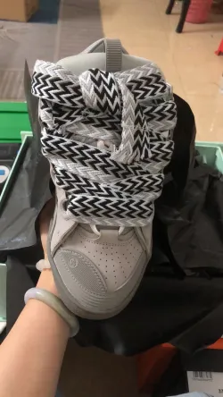 Lanvin Curb Sneaker Grey/White review Matthew Oleas 01